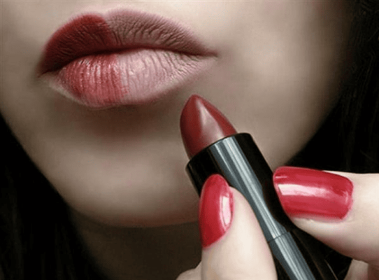 Vì sao nhiều người sợ son có chì
